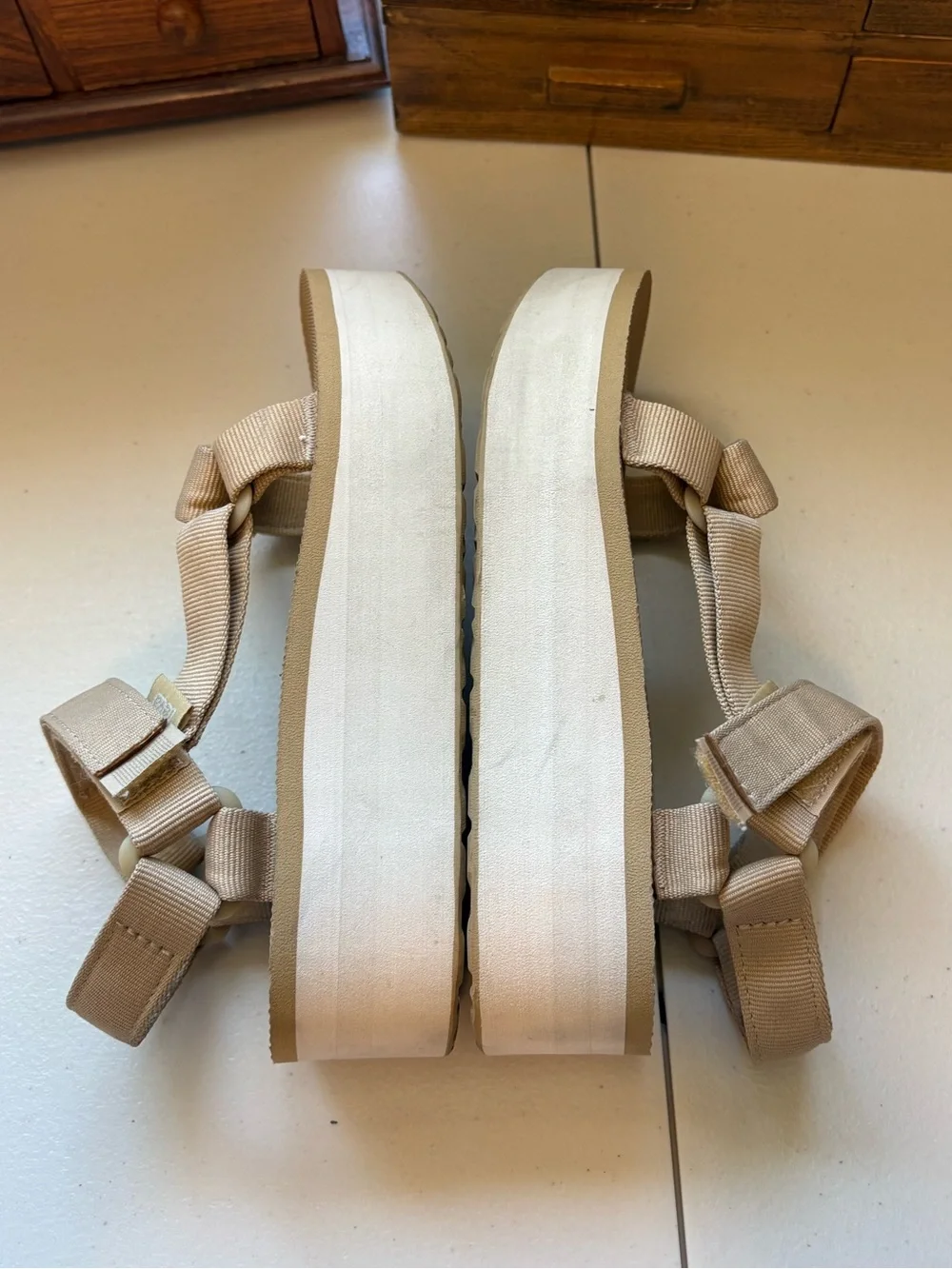 TEVA WOMEN'S FLATFORM UNIVERSAL SANDAL LARK SIZE 6